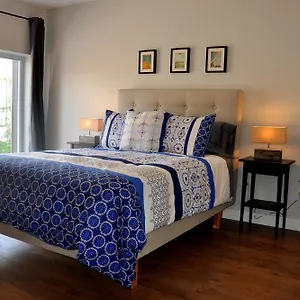 Le Mont-royal Lounge By Homeinmontreal Apartment