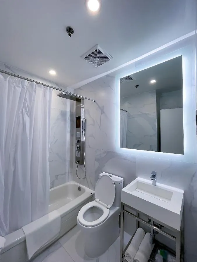Hotel Saint-Andre Montreal 2*,  Canada